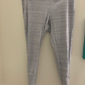 Gap fit leggings